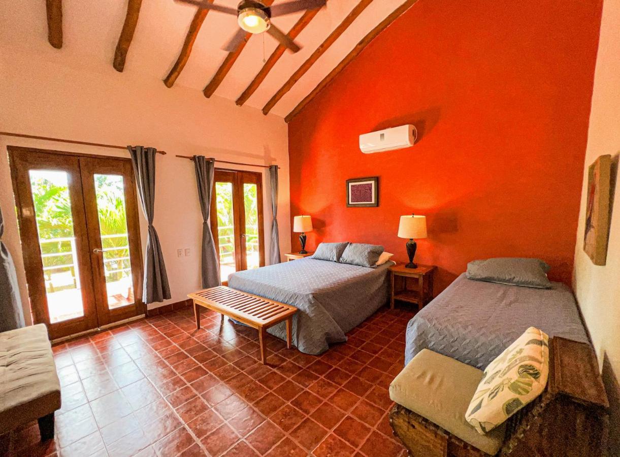 Hotel Punta Franca Jobal 外观 照片