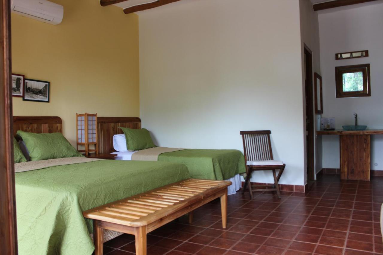 Hotel Punta Franca Jobal 外观 照片