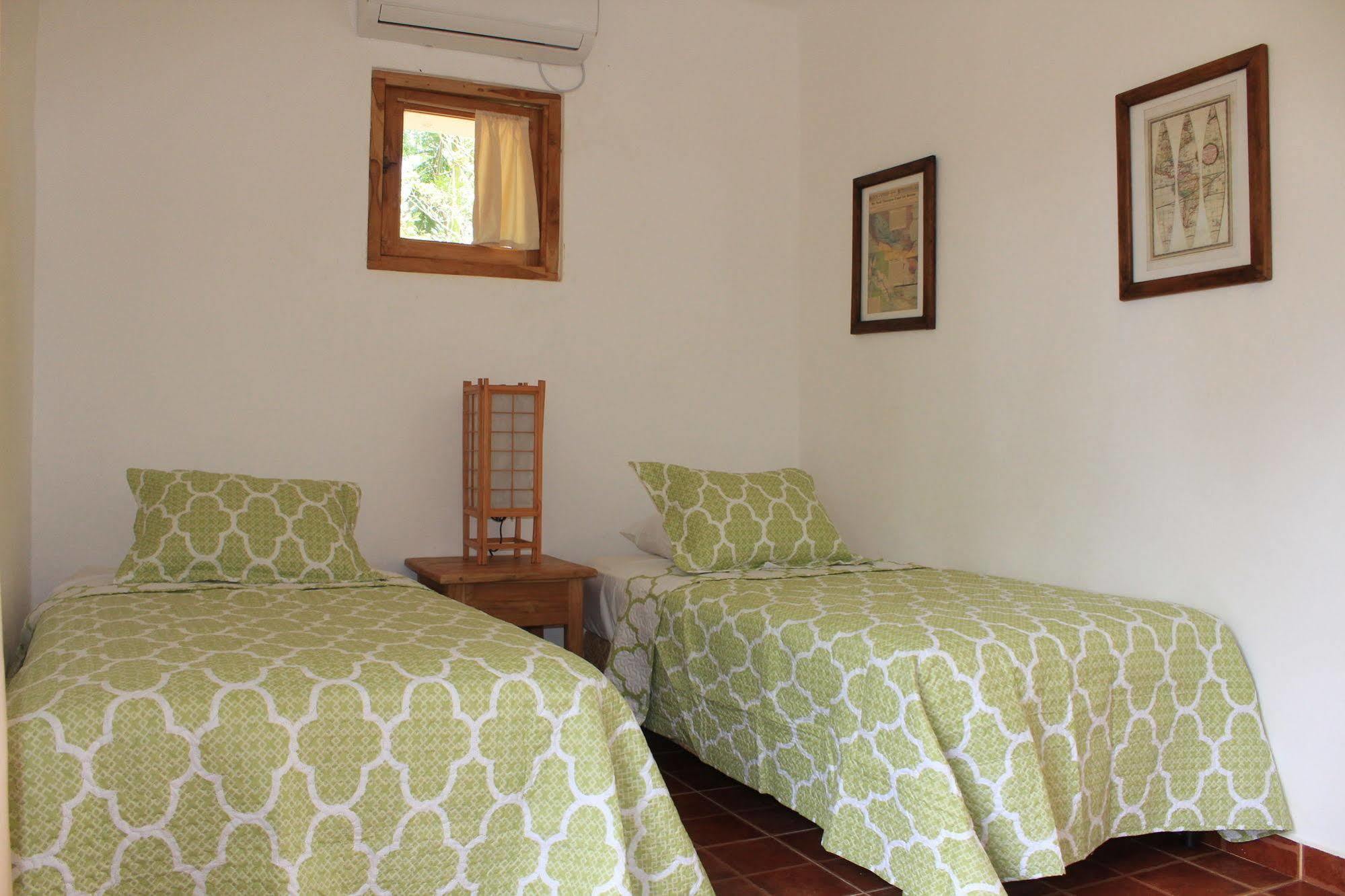 Hotel Punta Franca Jobal 外观 照片